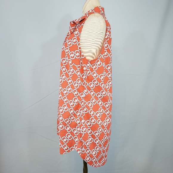 Crown & Ivy sleeveless cotton top size Medium - Picture 2 of 6